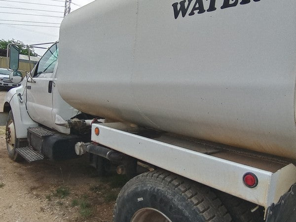 2008 Ford F750 2000 Gallon Water Truck - Seller7